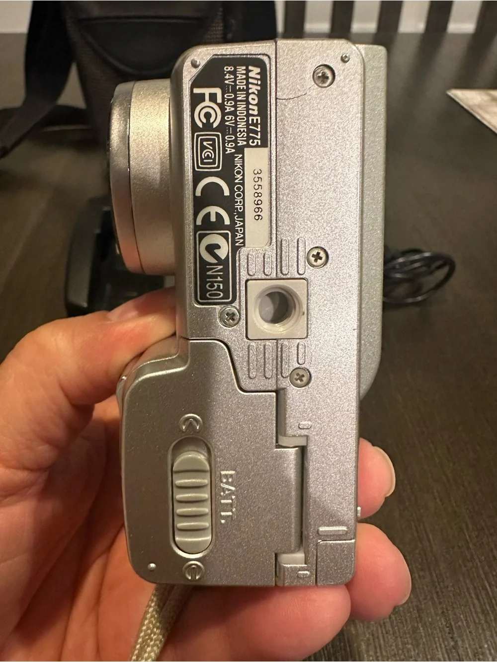 Nikon Coolpix 775 Digicam Starter Kit TESTED & WORKING New Battery ,8MB CF Card
